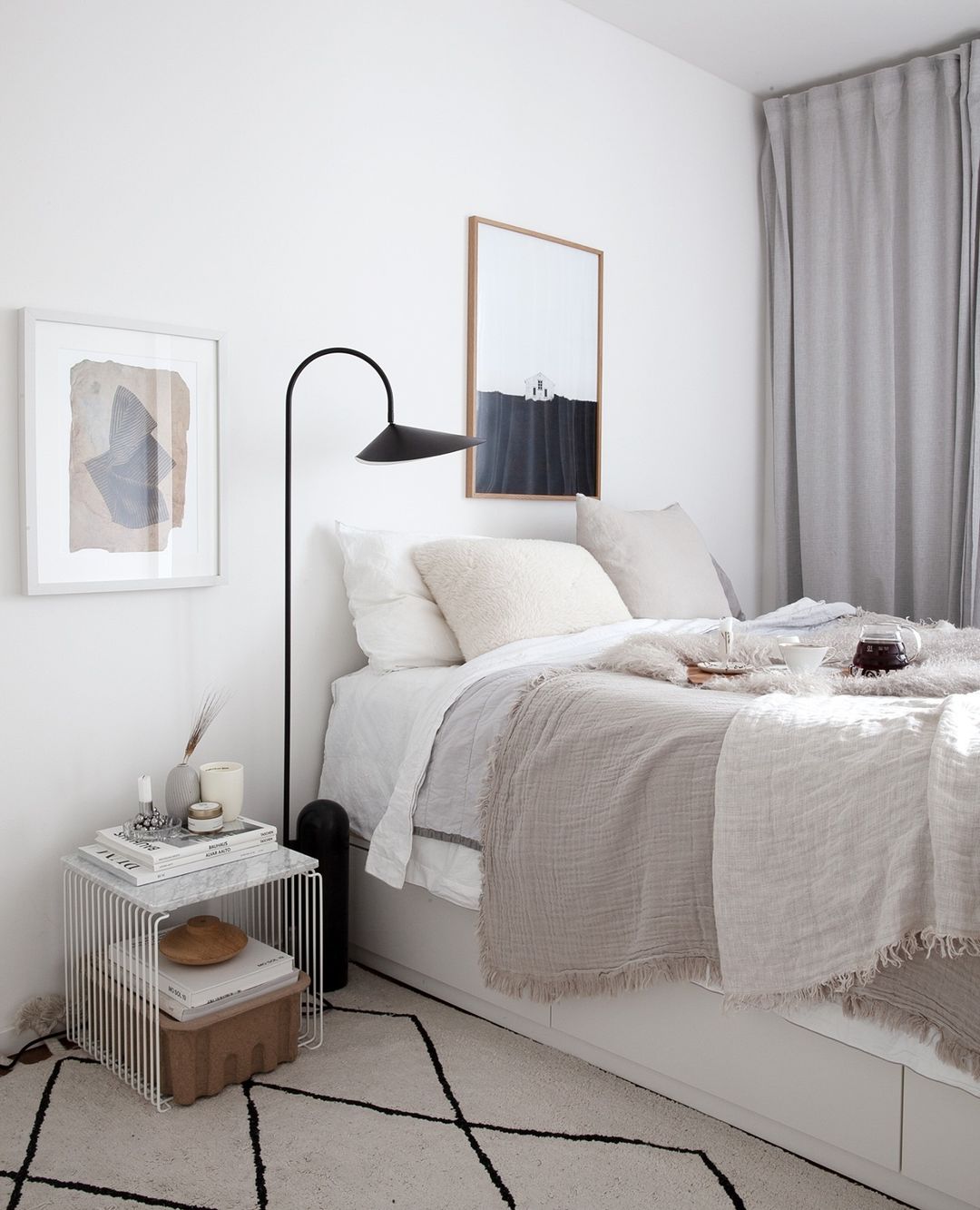 Arum Floor Lamp - Black