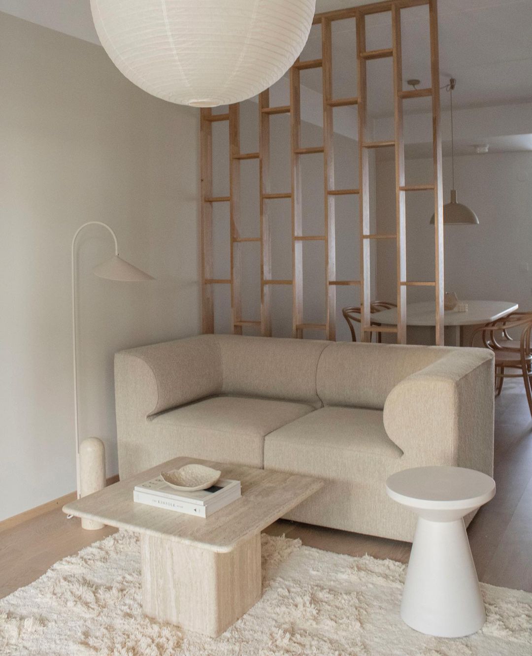 Arum Floor Lamp - Cashmere