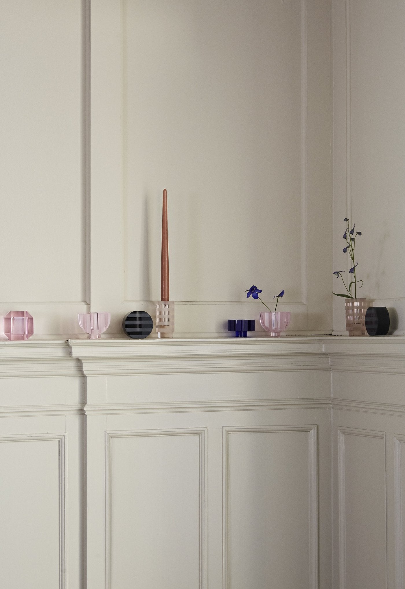 Graphic Candleholder - Light Brown