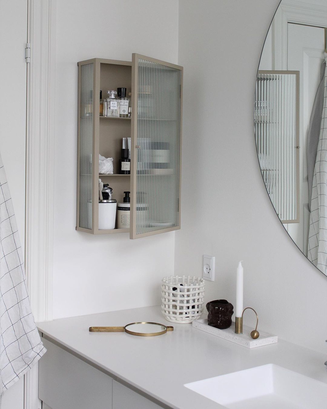 Haze Wall Cabinet
