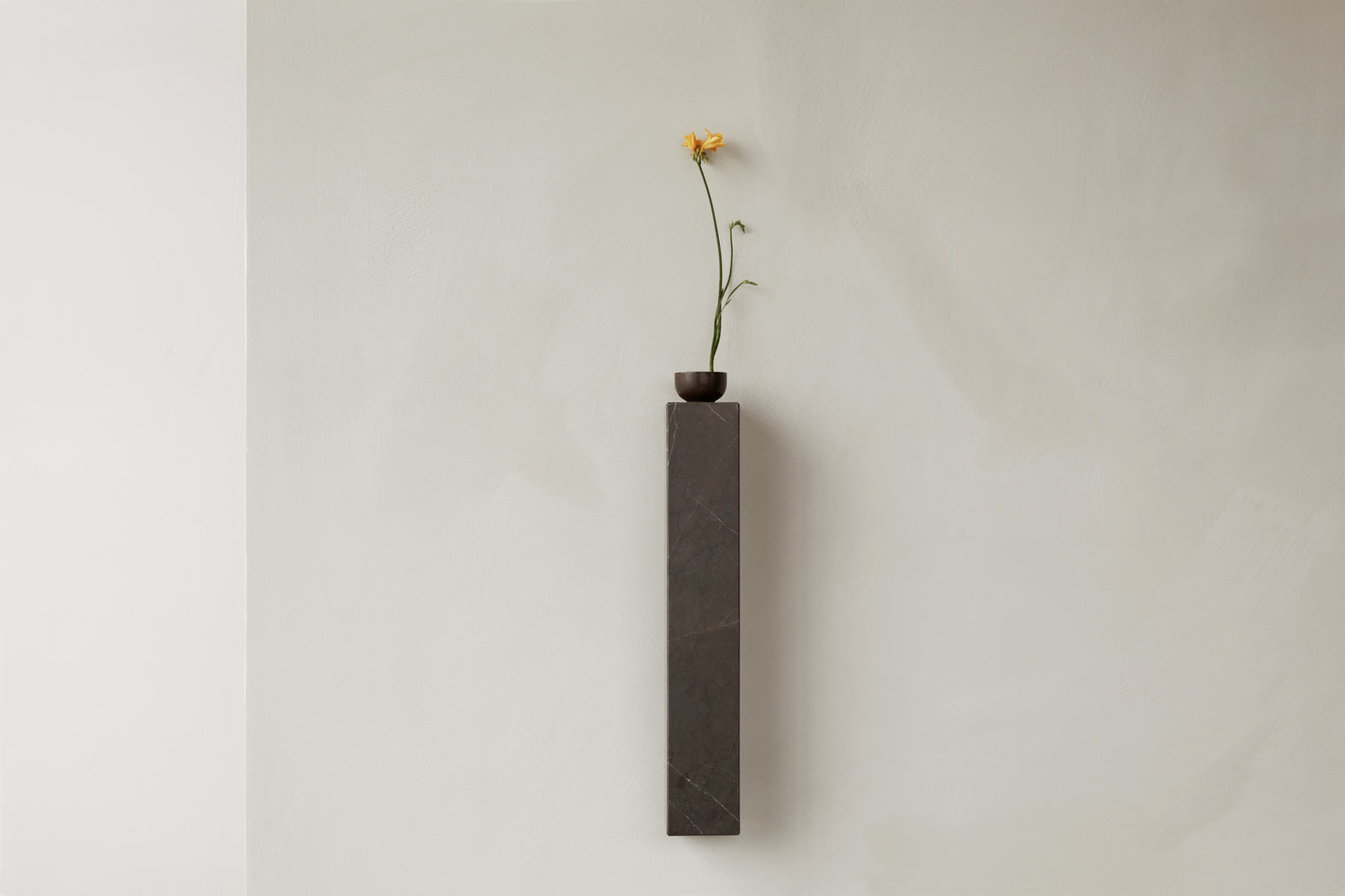 Plinth Shelf - Grey Kendzo