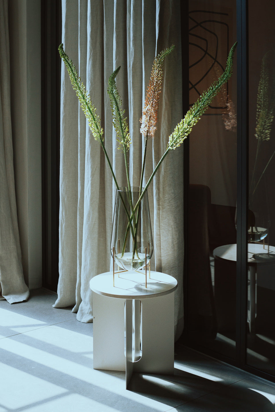 Androgyne Side Table Base - Ivory