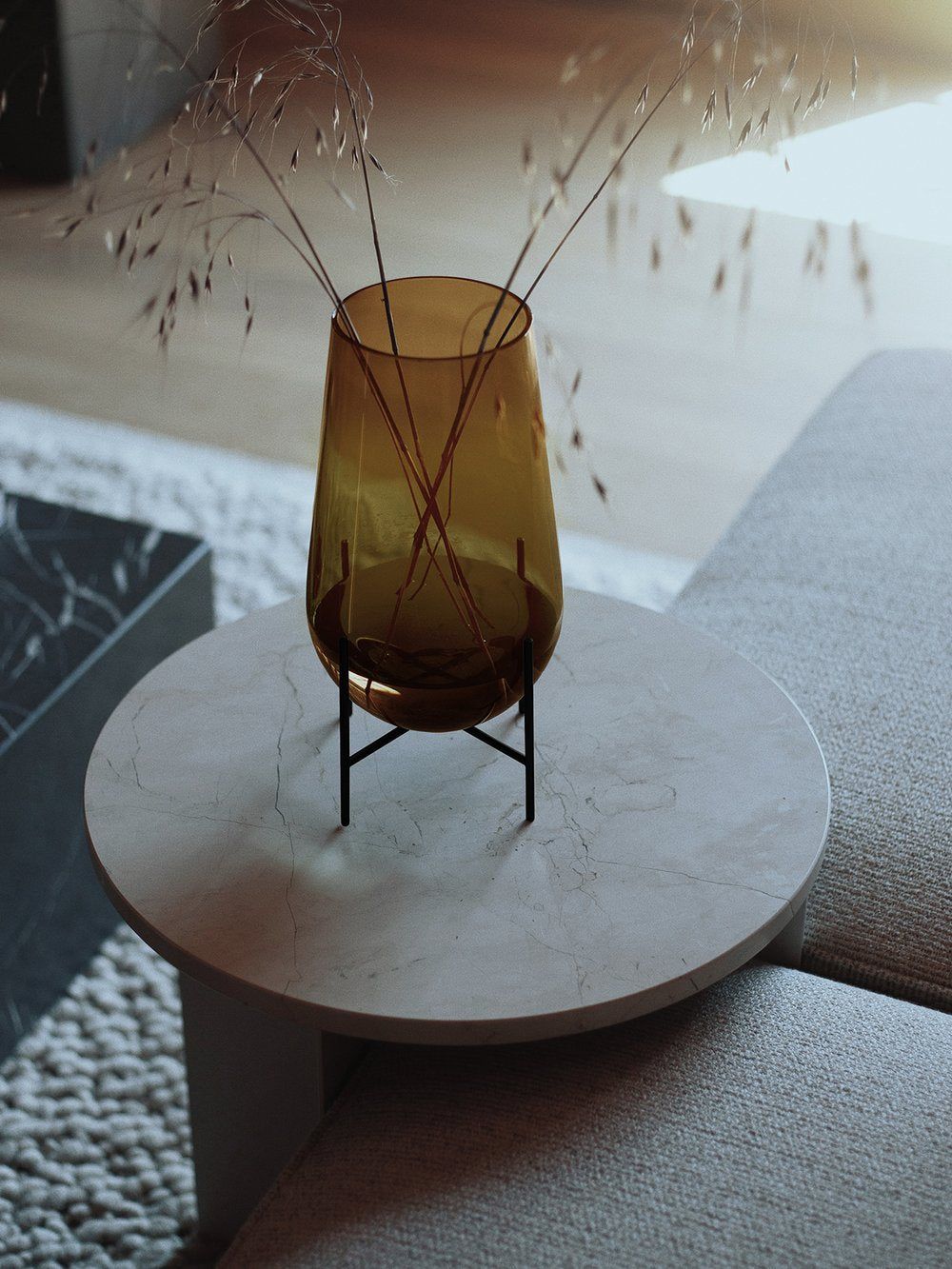 Échasse Vase Small - Bronzed brass, Amber glass