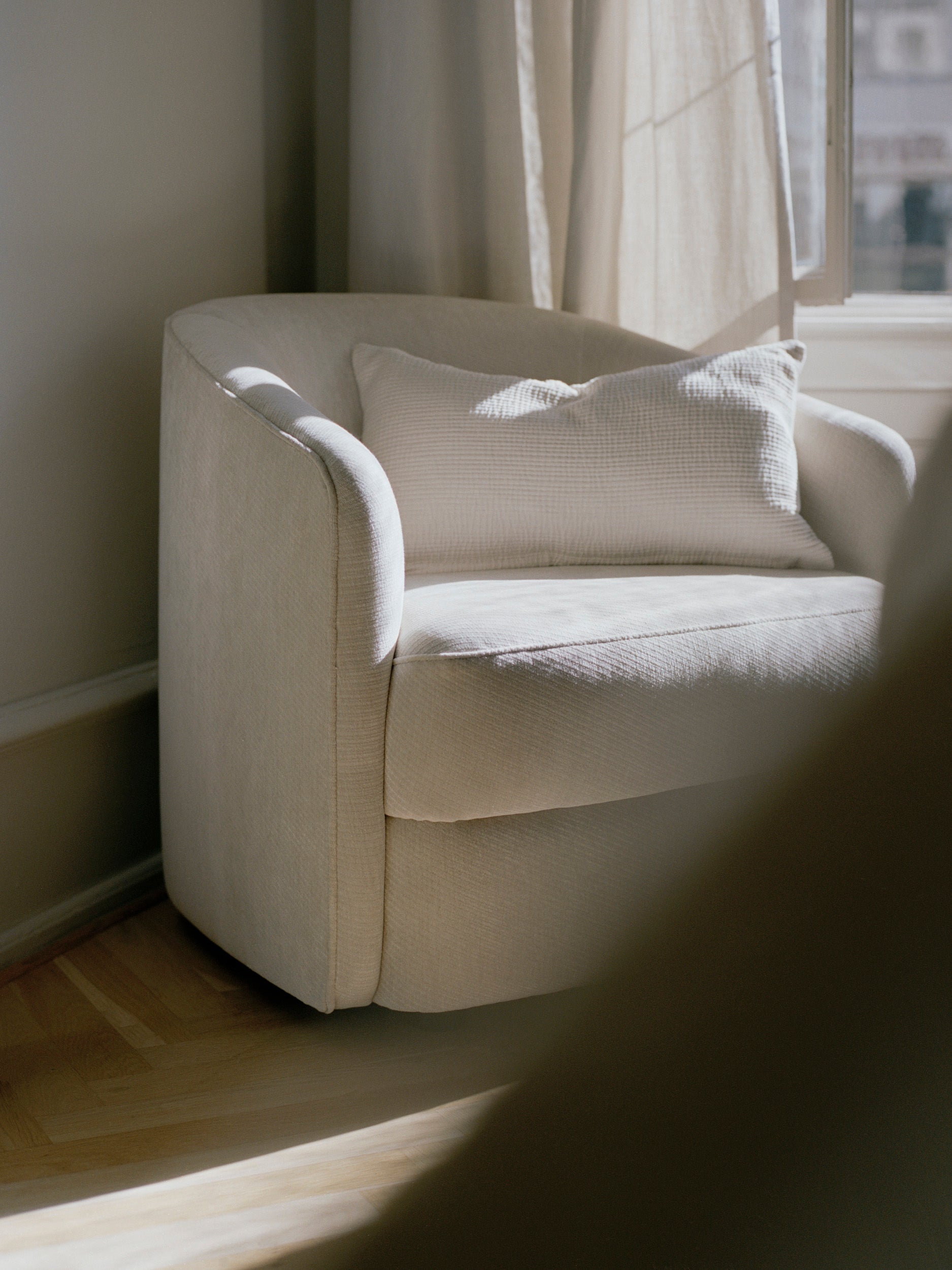 Covent Lounge Chair