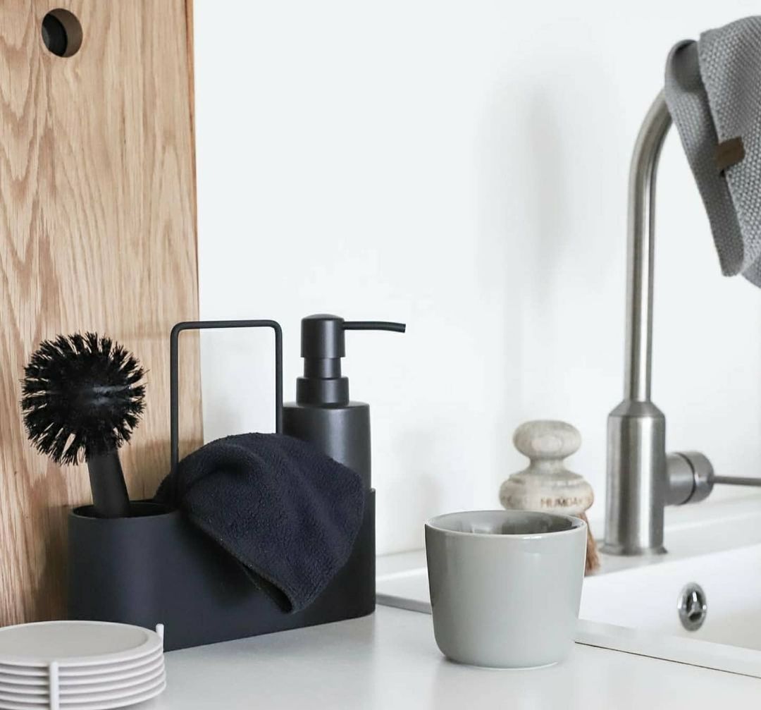 Singles Dish kit (4 parts) - Black