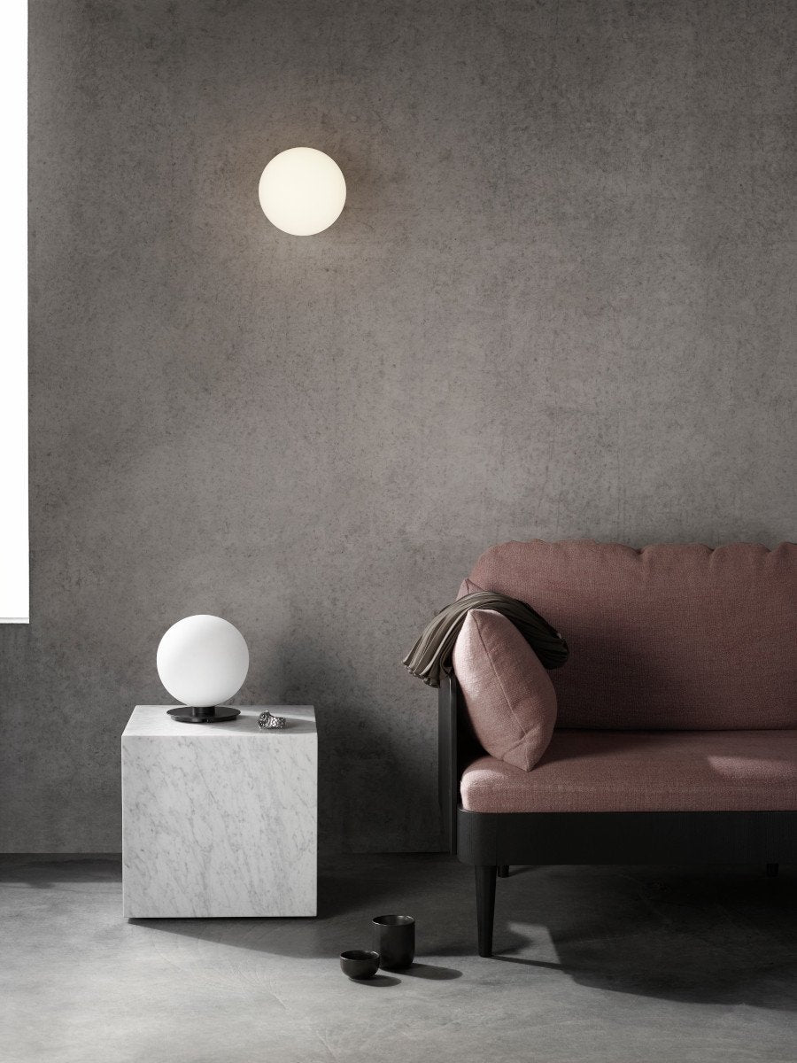 TR Bulb, Ceiling/Wall Lamp - Black
