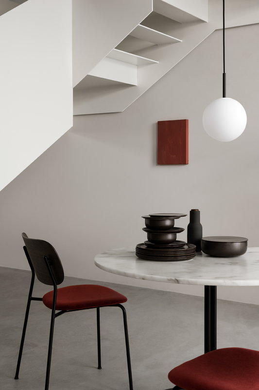 TR Bulb, Pendant - Black / Matte