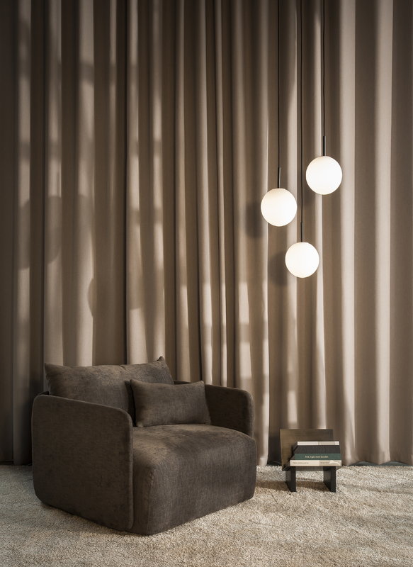 TR Bulb, Pendant - Black / Matte