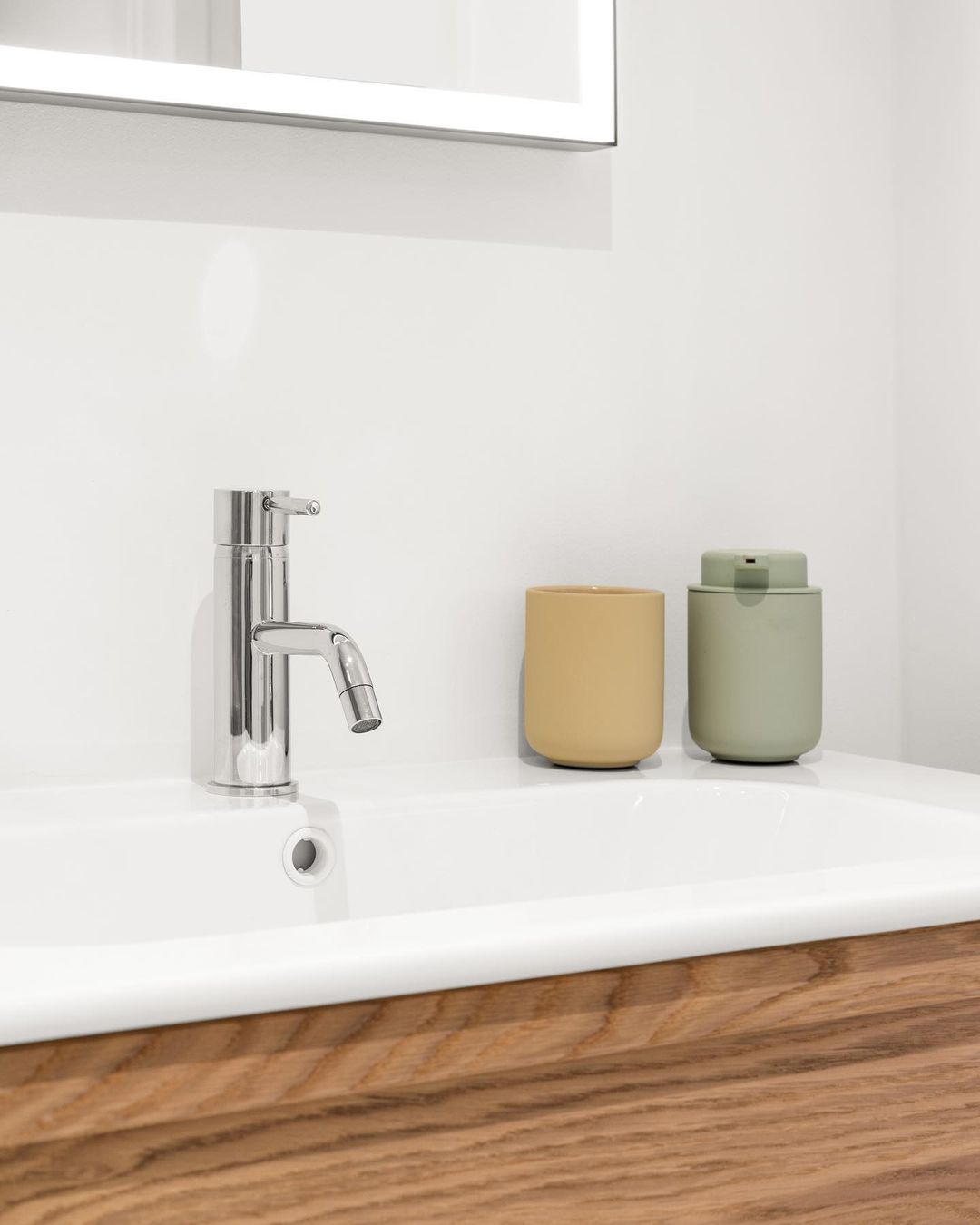 Zone Ume Toothbrush Mug Warm Sand
