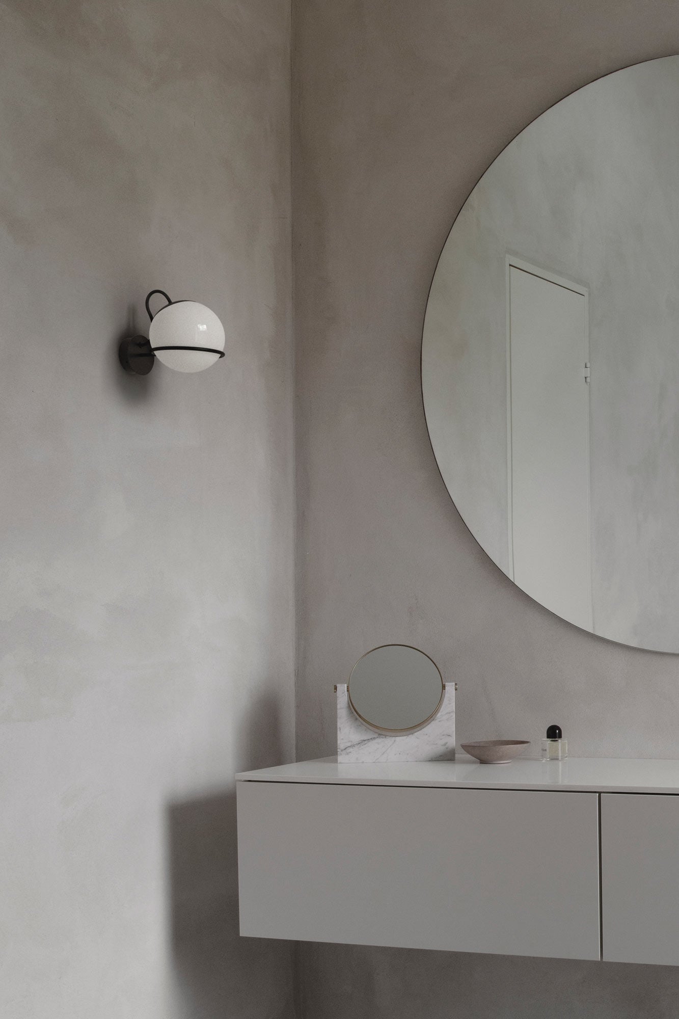 Model 237/1 Wall light - Black
